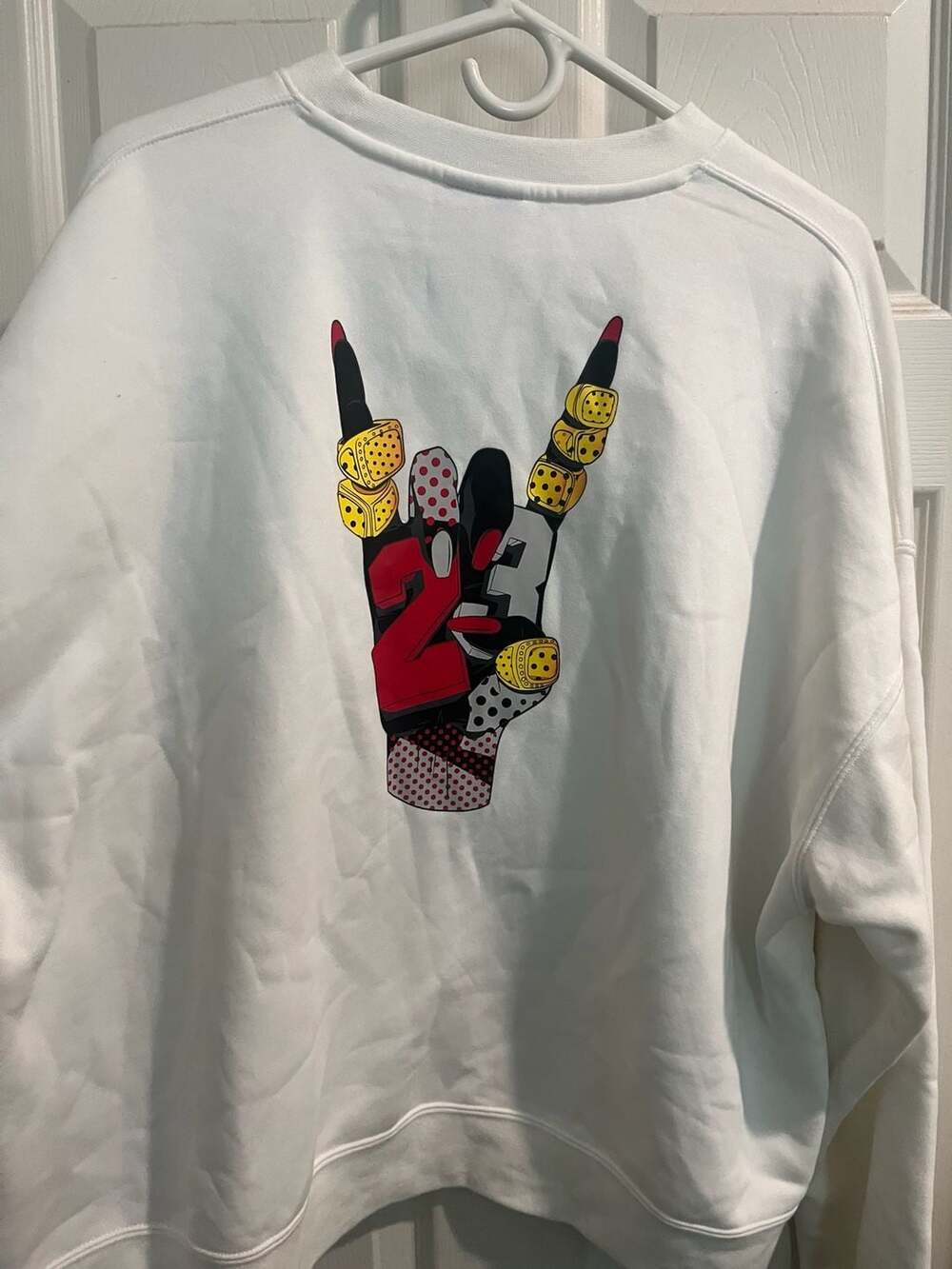 Jordan Women's Loose Fit Graphic Sweatshirt White DQ4474-100 Size XL - Picture 3 of 3